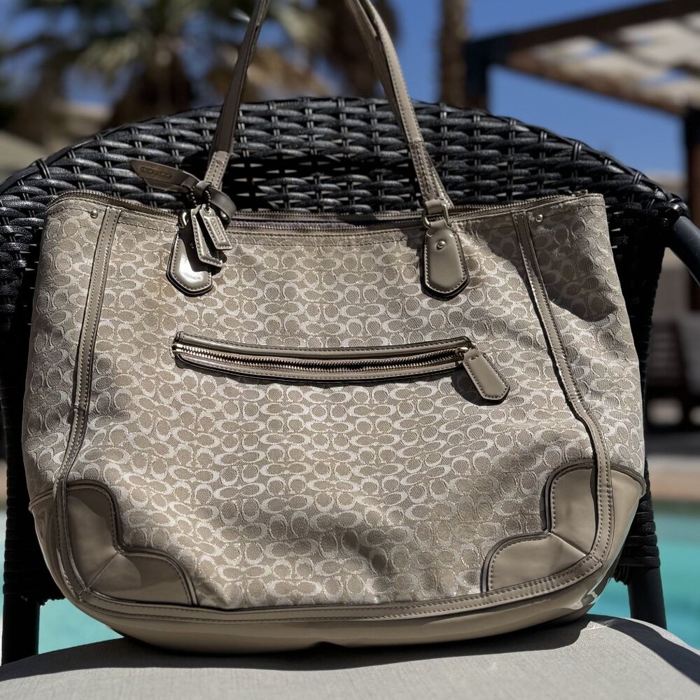 Coach Signature Beige Canvas & Leather Tote‎ Bag With Purple Lining
